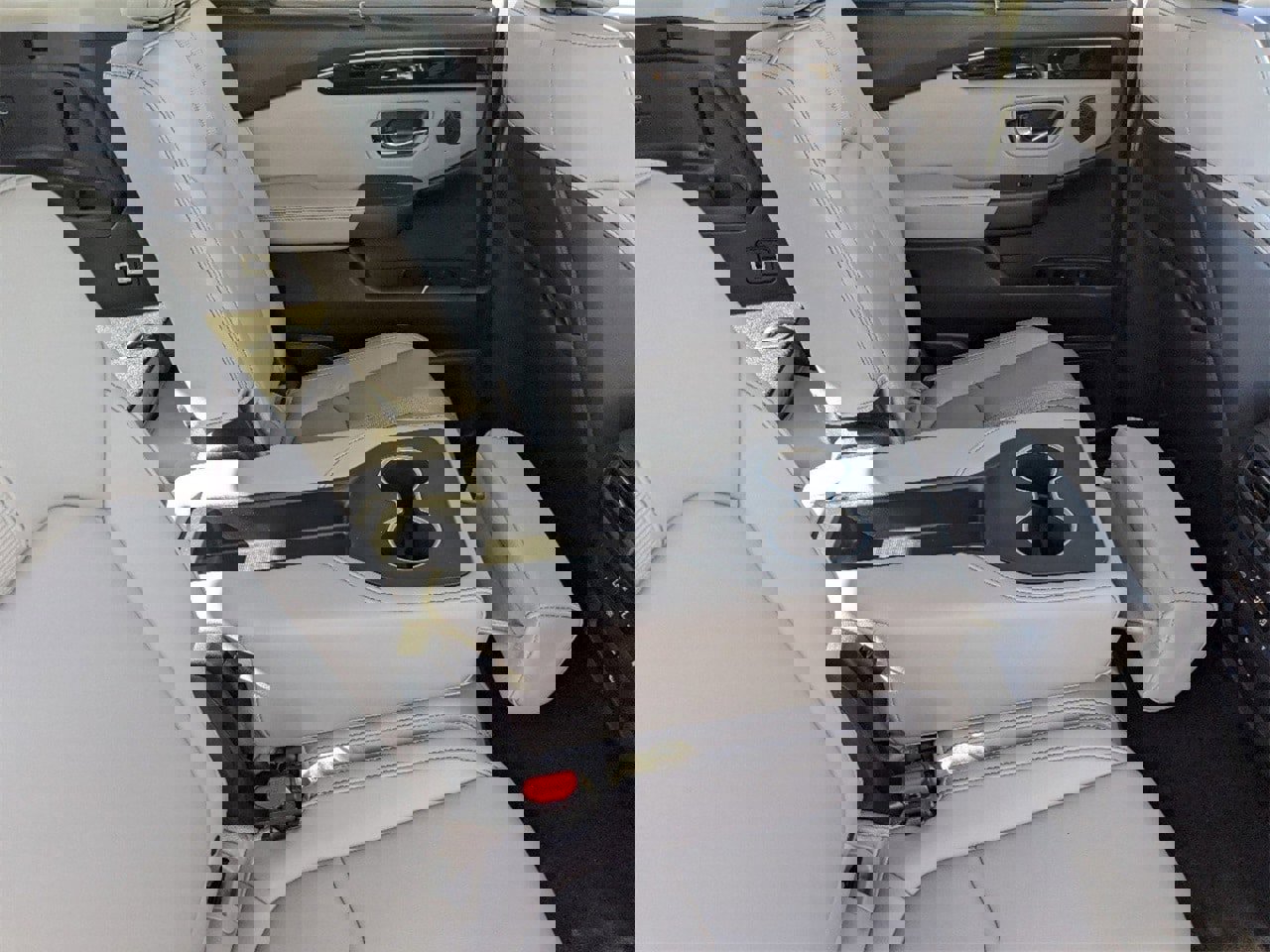 New 2025 Honda Pilot EX-L image 9