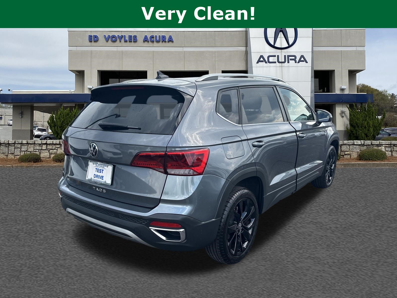 Used 2022 Volkswagen Taos SE FWD image 5