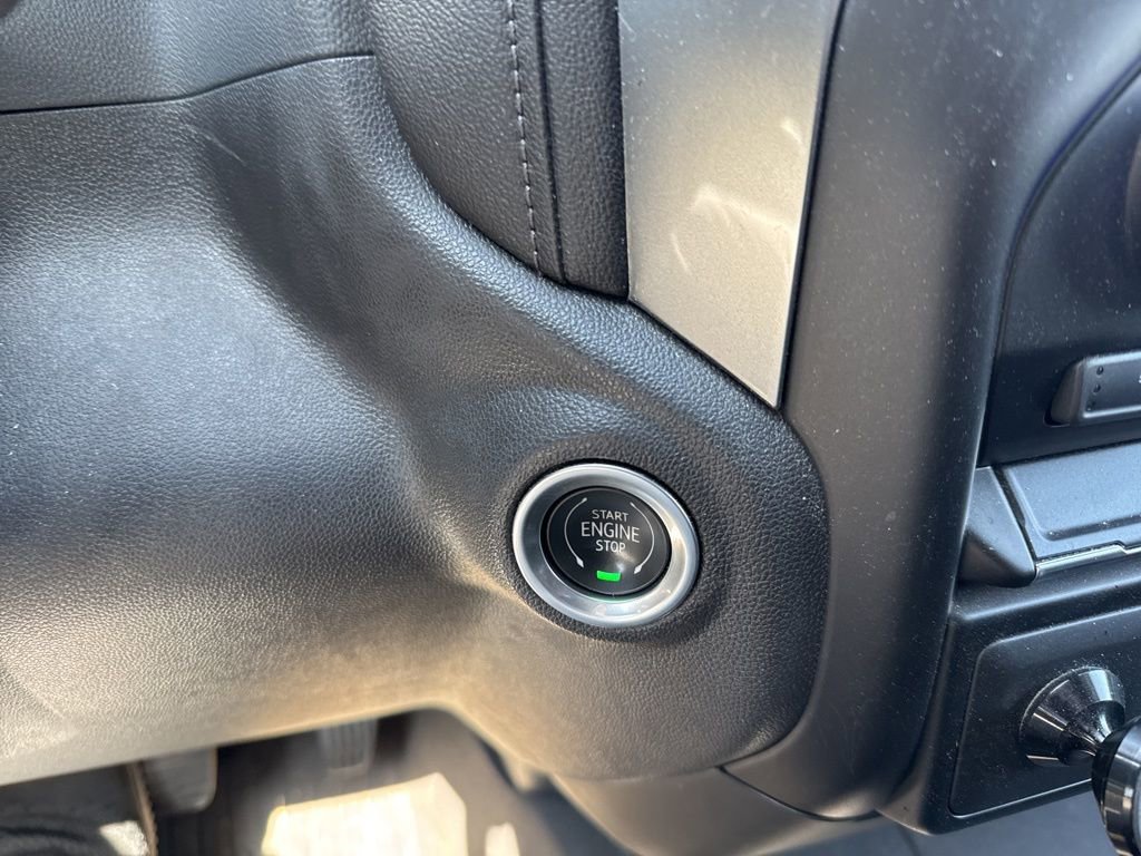 Used 2022 Chevrolet Silverado 1500 RST AWD/4WD image 21