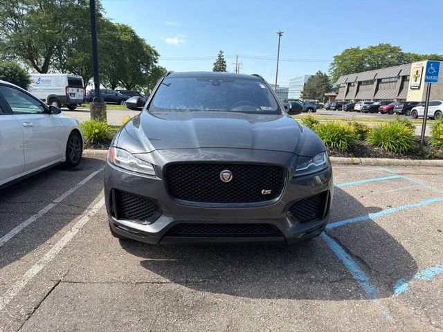 Used 2018 Jaguar F-PACE S AWD/4WD image 2