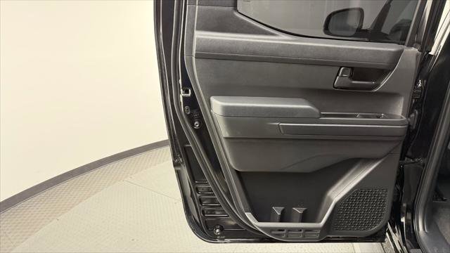 Used 2025 Toyota Tacoma SR5 image 18