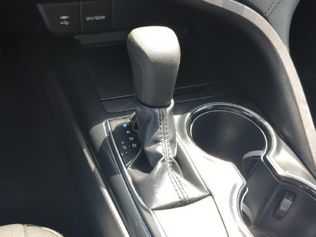 Used 2019 Toyota Camry LE FWD image 26