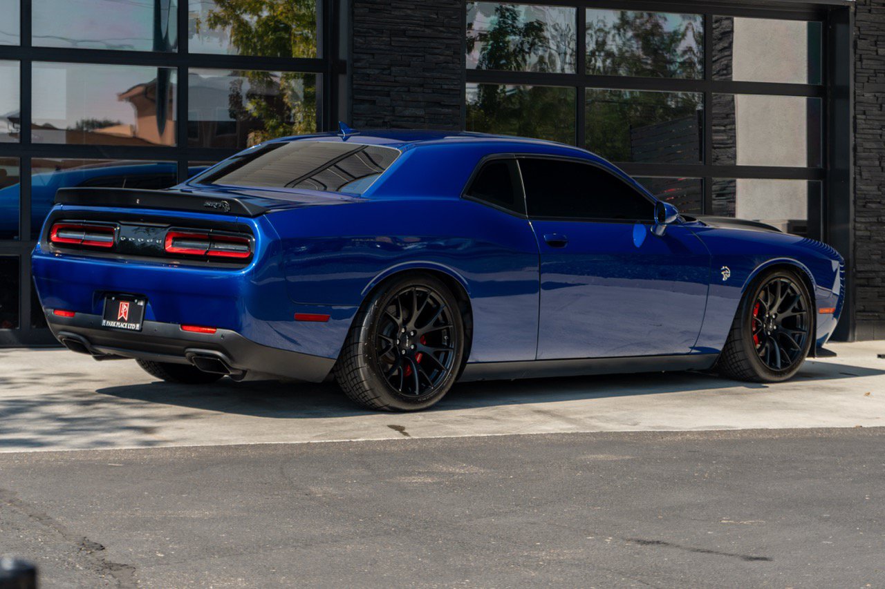 Used 2019 Dodge Challenger SRT Hellcat w/ Laguna Leather Package RWD image 10