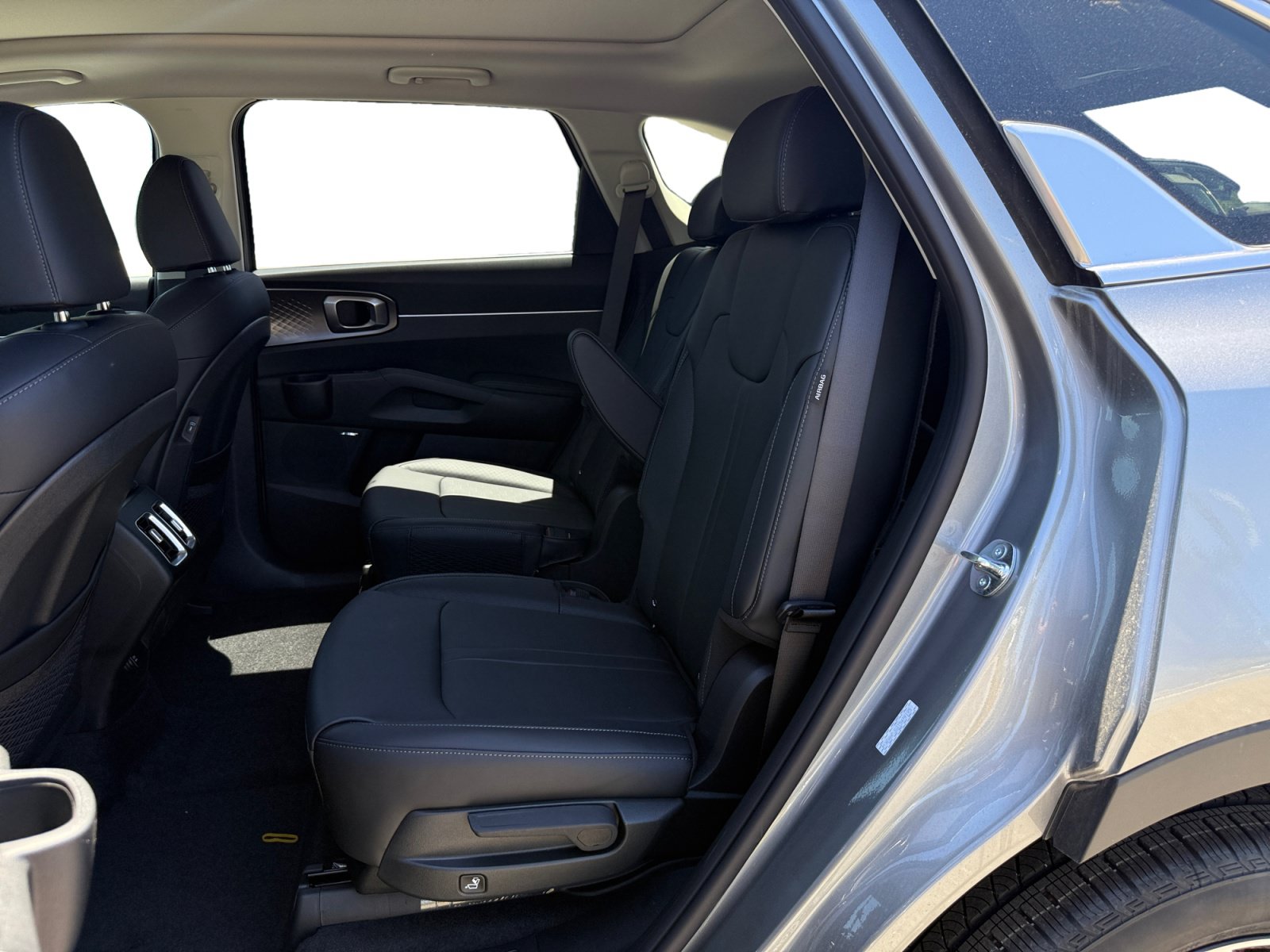 New 2026 Kia Sorento EX w/ EX Premium Package AWD/4WD image 16