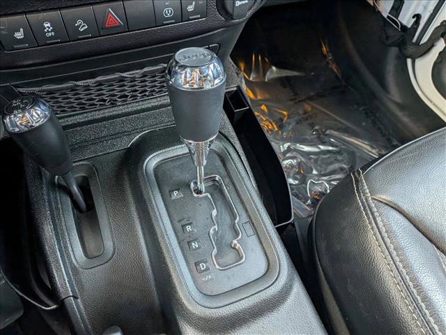 Used 2018 Jeep Wrangler Unlimited Sahara w/ Trailer Tow Group AWD/4WD image 12