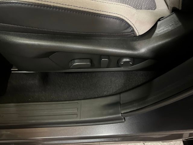 Used 2025 Subaru Forester Premium AWD/4WD image 50