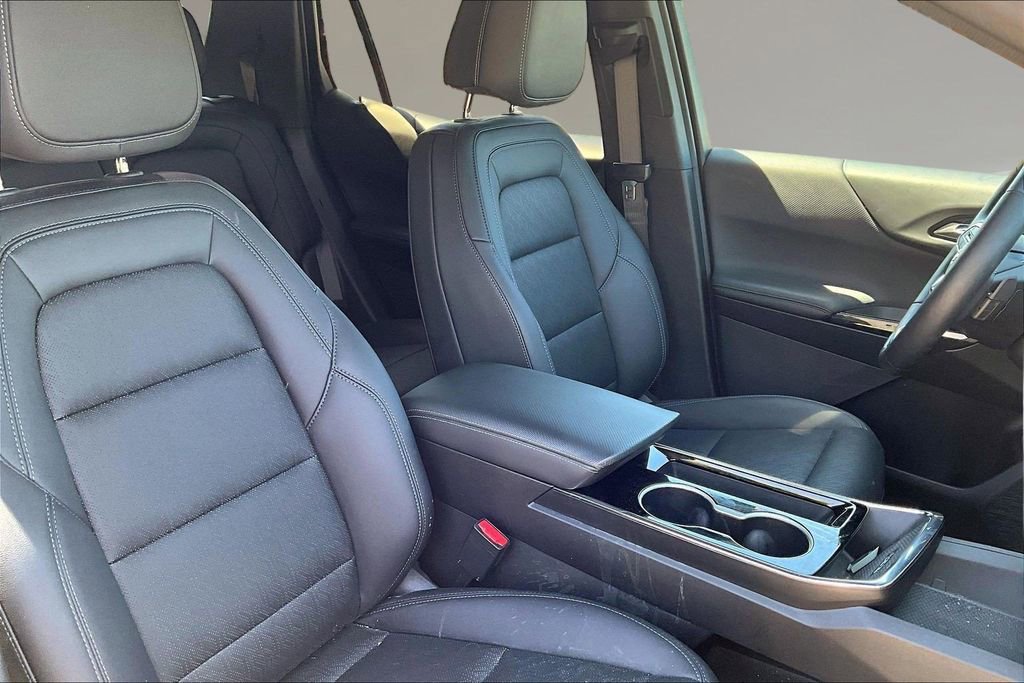 Used 2025 Chevrolet Equinox LT w/ Convenience Package II AWD/4WD image 25