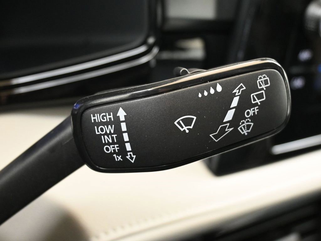 New 2025 Volkswagen Taos S image 29