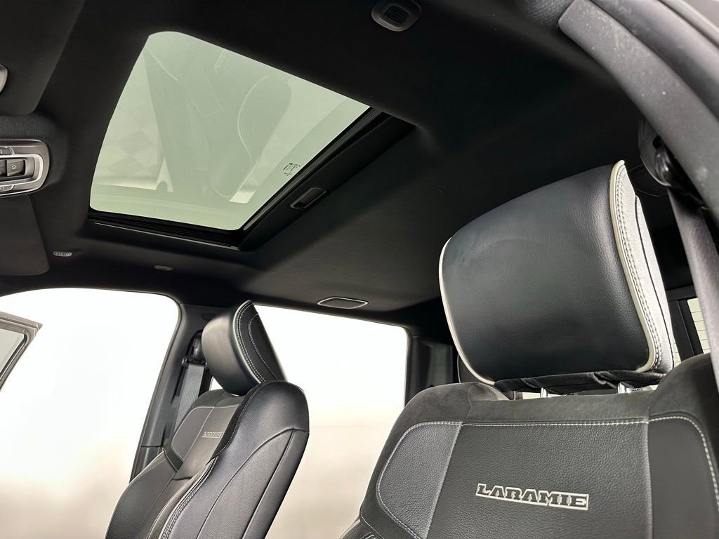 Used 2021 RAM 3500 Laramie AWD/4WD image 13