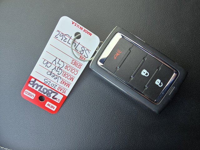 New 2025 Jeep Grand Cherokee Laredo X image 29