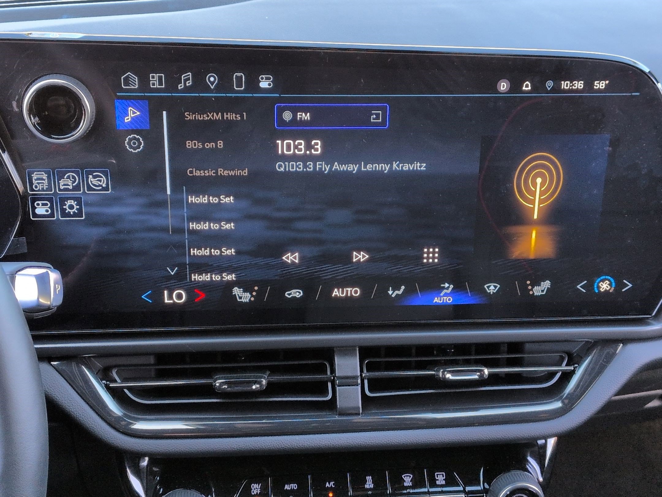 Used 2025 Chevrolet Equinox EV RS image 23