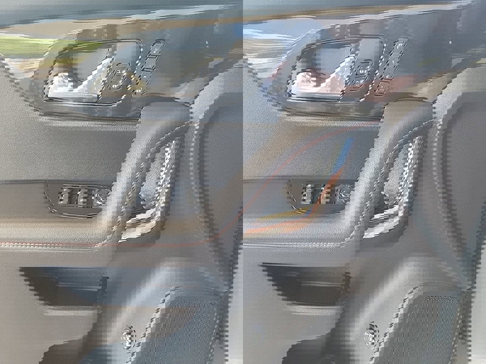 Used 2024 Chevrolet Blazer RS w/ Driver Confidence II Package image 19