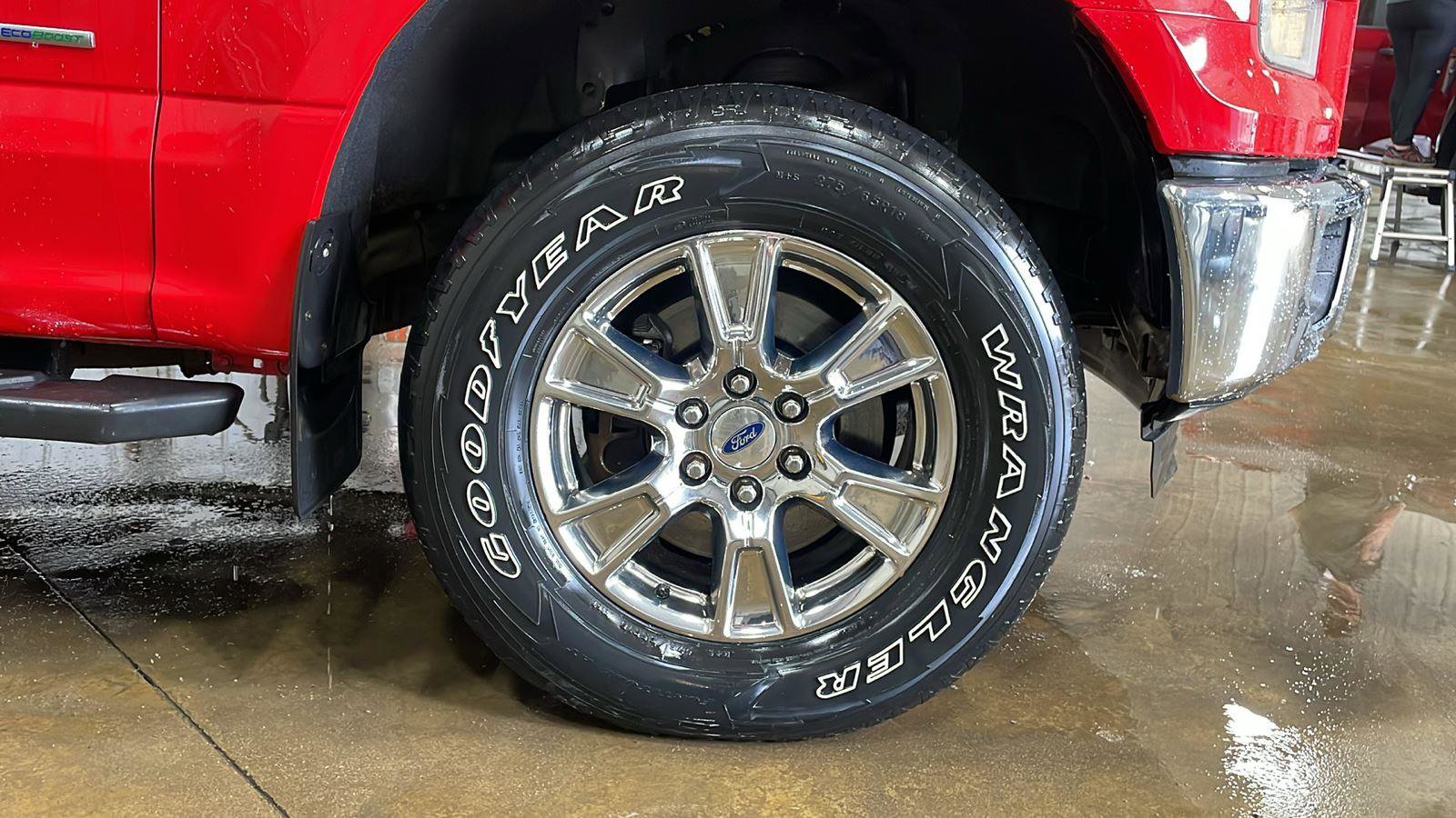 Used 2016 Ford F150 XLT w/ Equipment Group 302A Luxury image 4