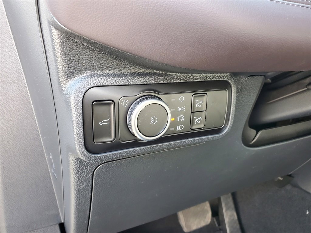 New 2026 Ford Explorer Platinum image 10
