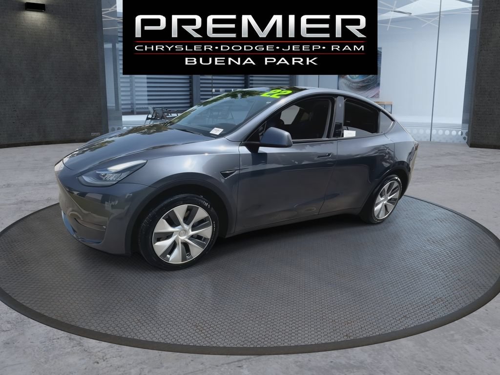 Used 2022 Tesla Model Y Long Range AWD/4WD image 4