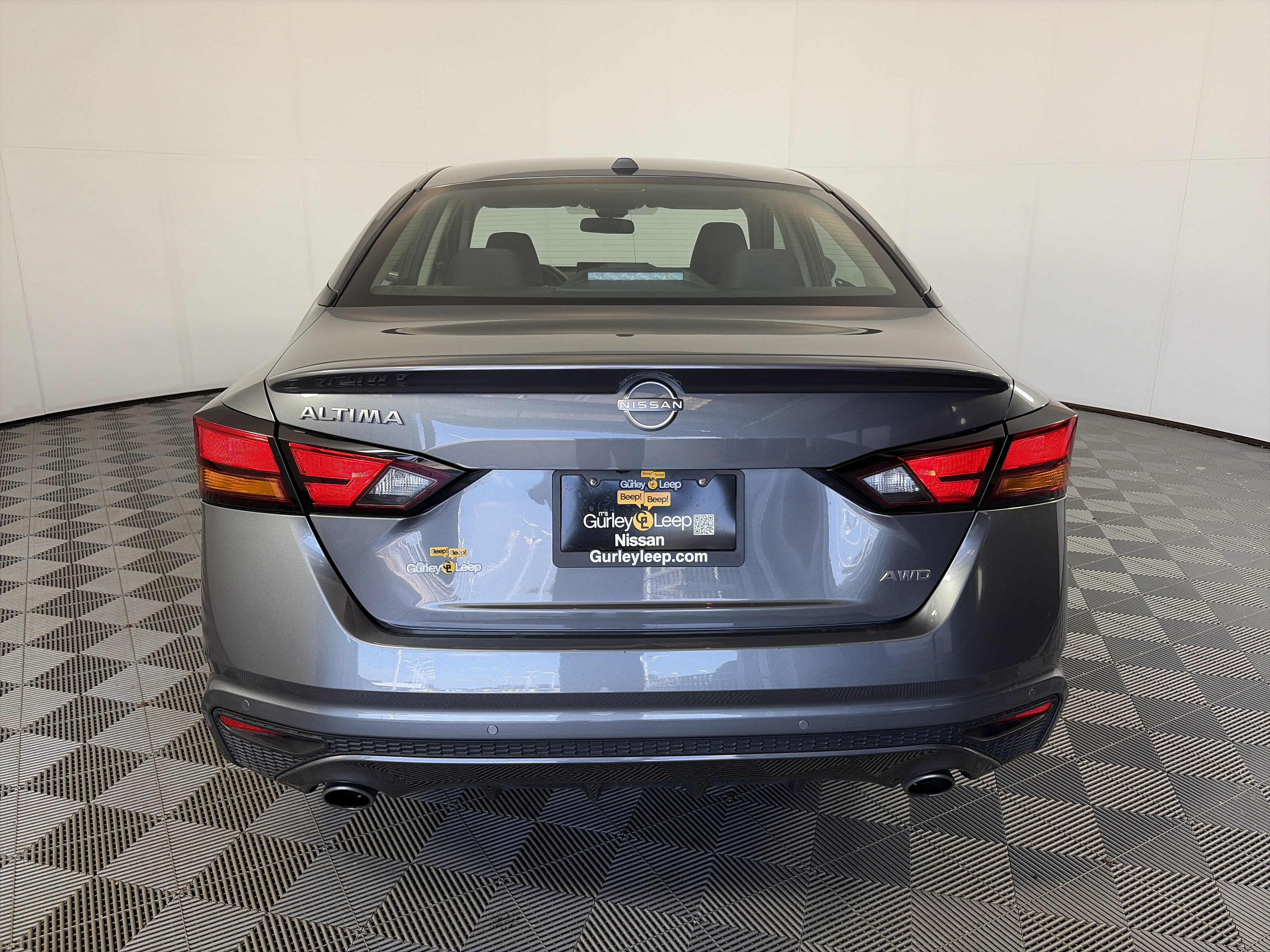 Used 2025 Nissan Altima 2.5 SV w/ SV Special Edition Package AWD/4WD image 9