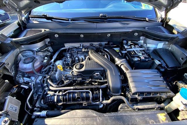 Used 2023 Volkswagen Taos SEL image 29