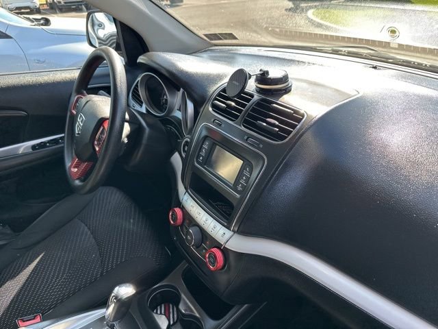 Used 2019 Dodge Journey SE w/ Blacktop Package image 13