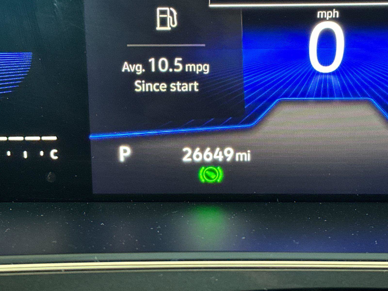 Used 2023 Volkswagen Tiguan SE w/ Panoramic Sunroof Package FWD image 26