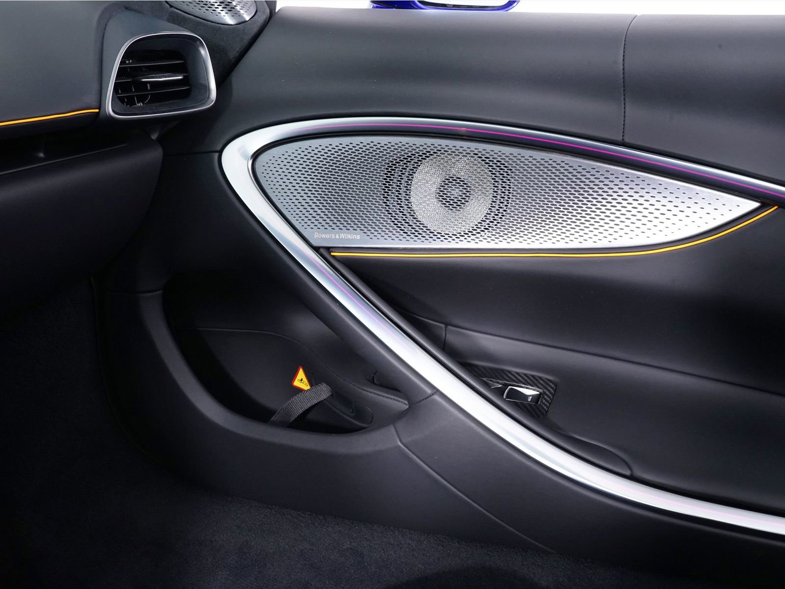 New 2025 McLaren Artura Spider image 27