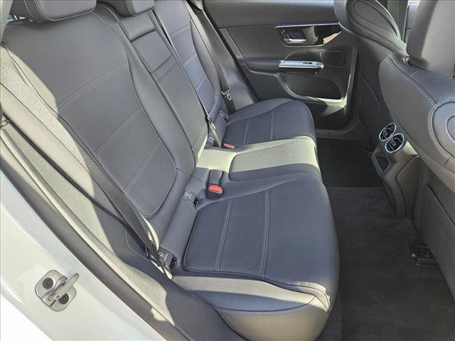 Used 2026 Mercedes-Benz GLC 300 image 18