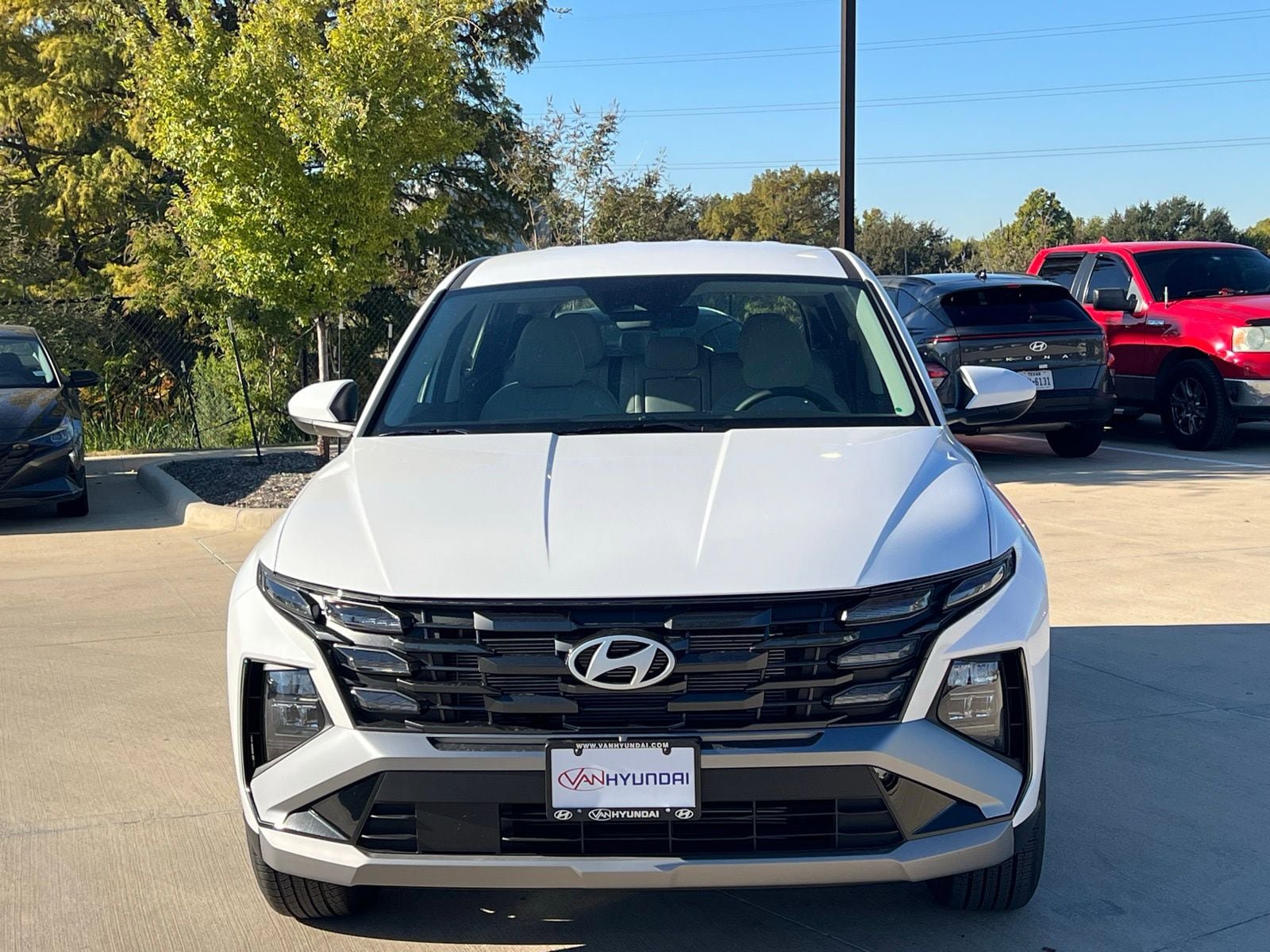 Used 2026 Hyundai Tucson SE FWD image 2