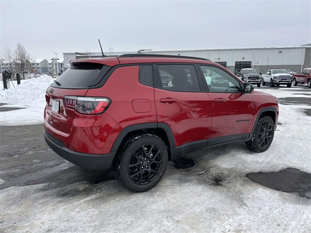 New 2026 Jeep Compass Latitude image 9