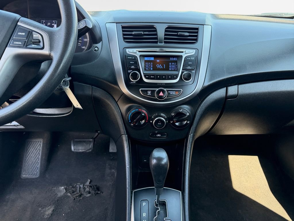 Used 2017 Hyundai Accent SE FWD image 22
