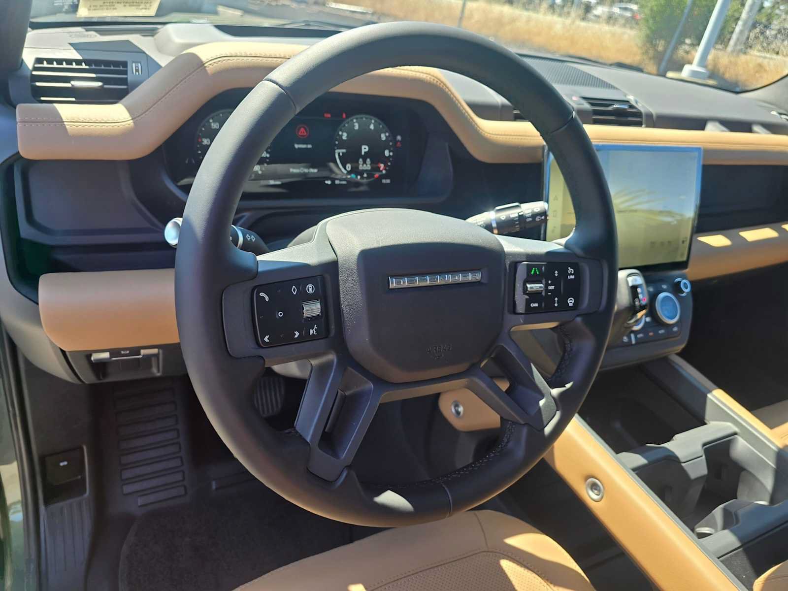 New 2026 Land Rover Defender 130 X-Dynamic SE AWD/4WD image 25
