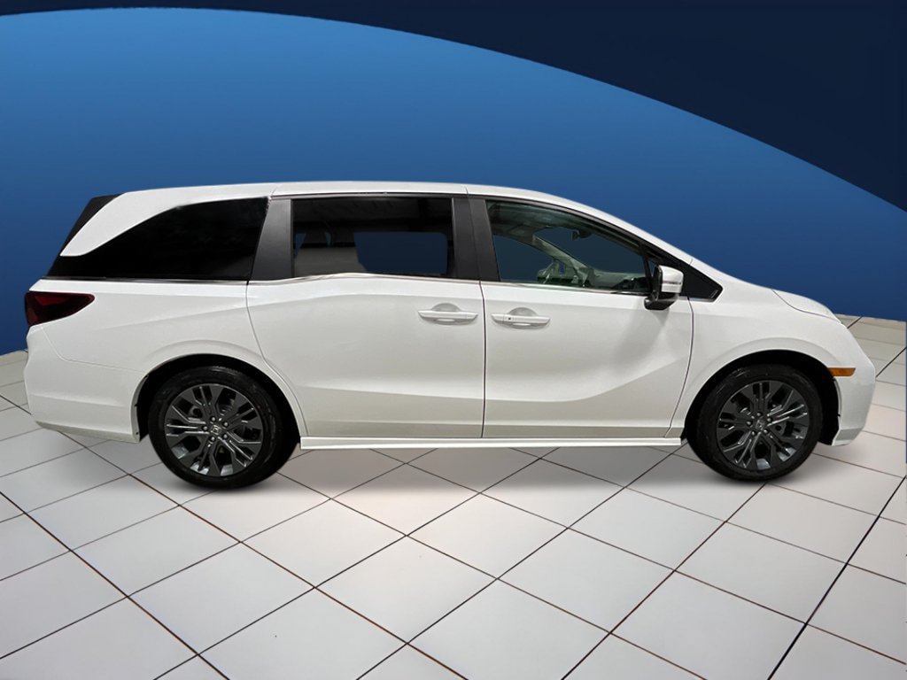 New 2026 Honda Odyssey Touring image 8