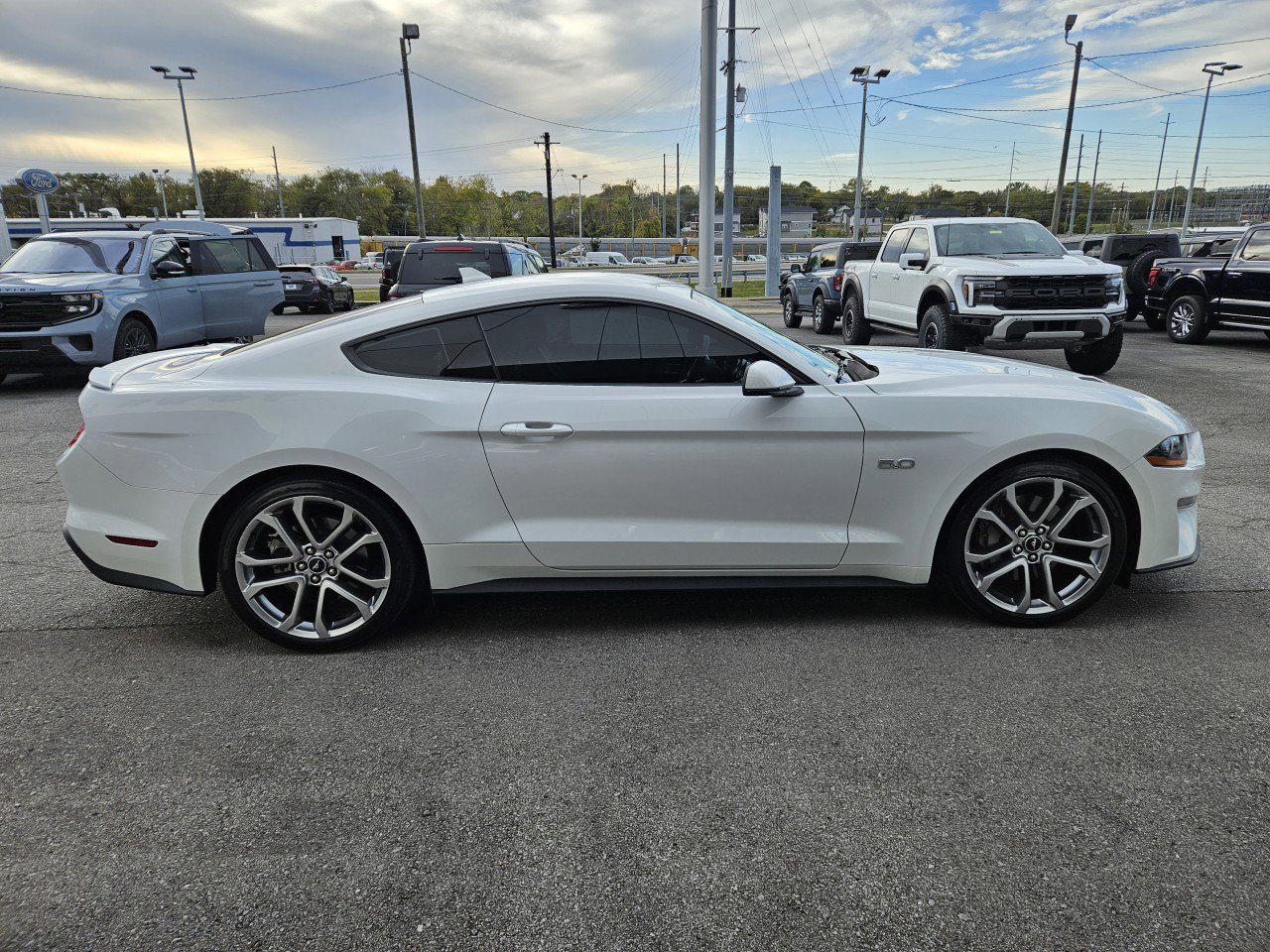 Used 2021 Ford Mustang GT Premium w/ Equipment Group 401A image 7