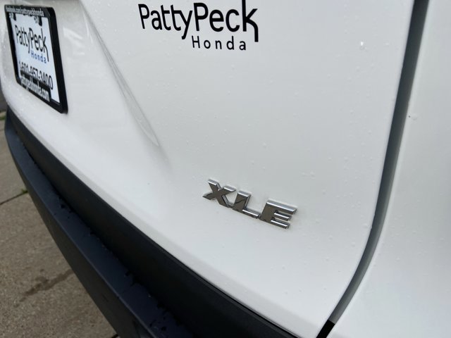 Used 2025 Toyota RAV4 XLE FWD image 51