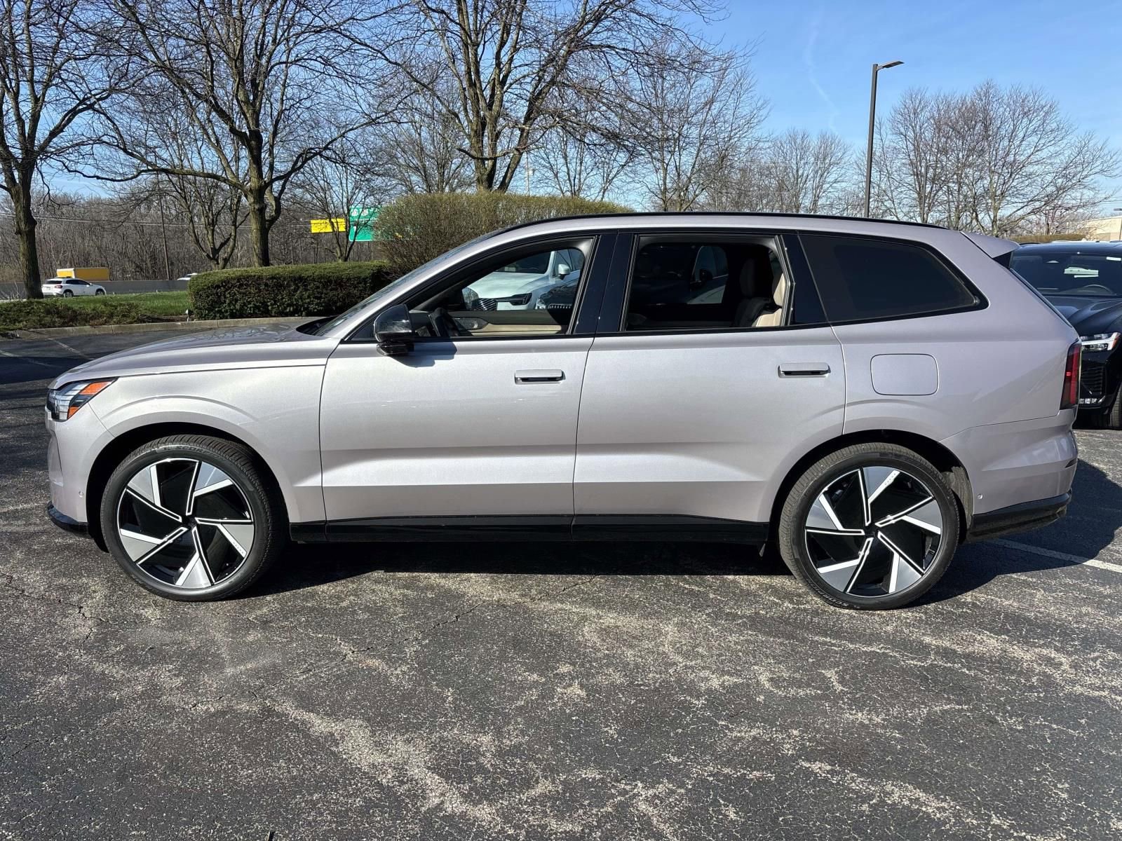 New 2026 Volvo EX90 Ultra image 8