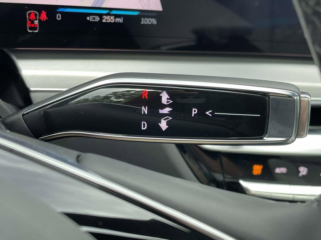 New 2026 Cadillac Lyriq Sport image 29