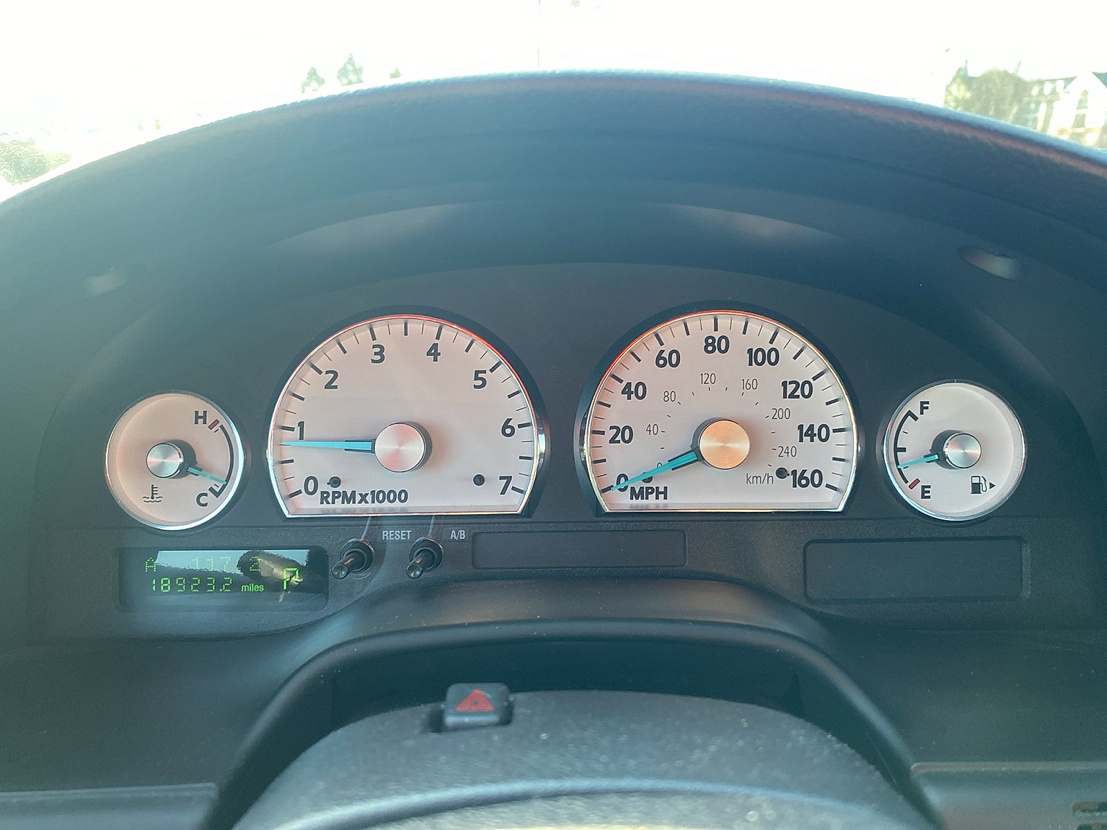 Used 2003 Ford Thunderbird image 15