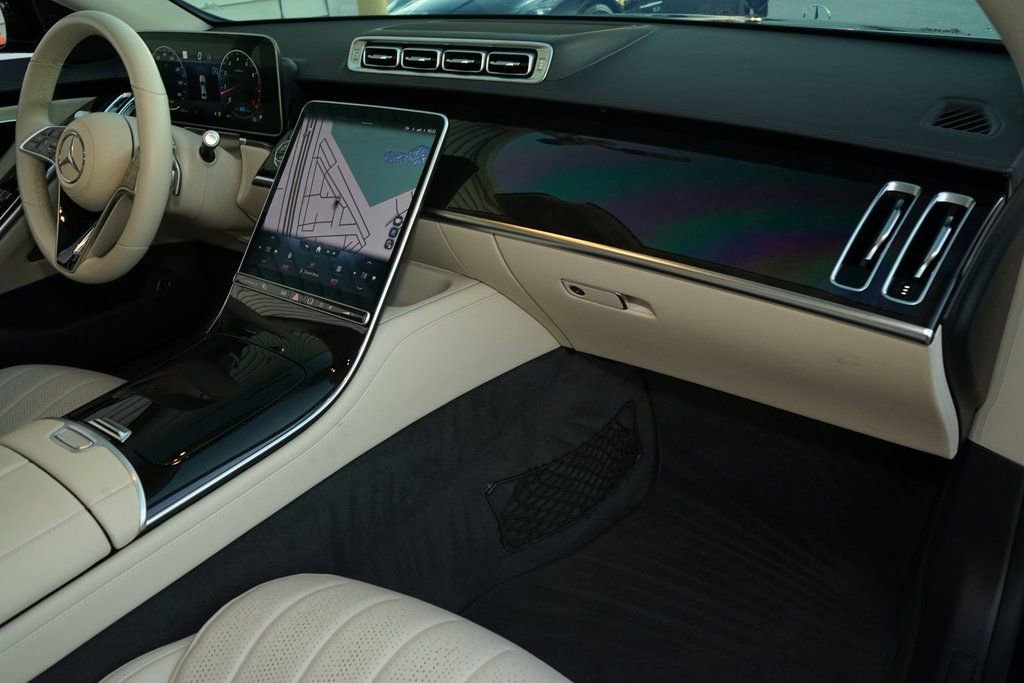 Used 2022 Mercedes-Benz S 500 4MATIC image 11