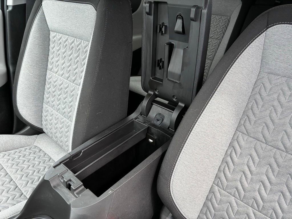 Used 2023 Chevrolet Equinox LS w/ LS Convenience Package FWD image 32