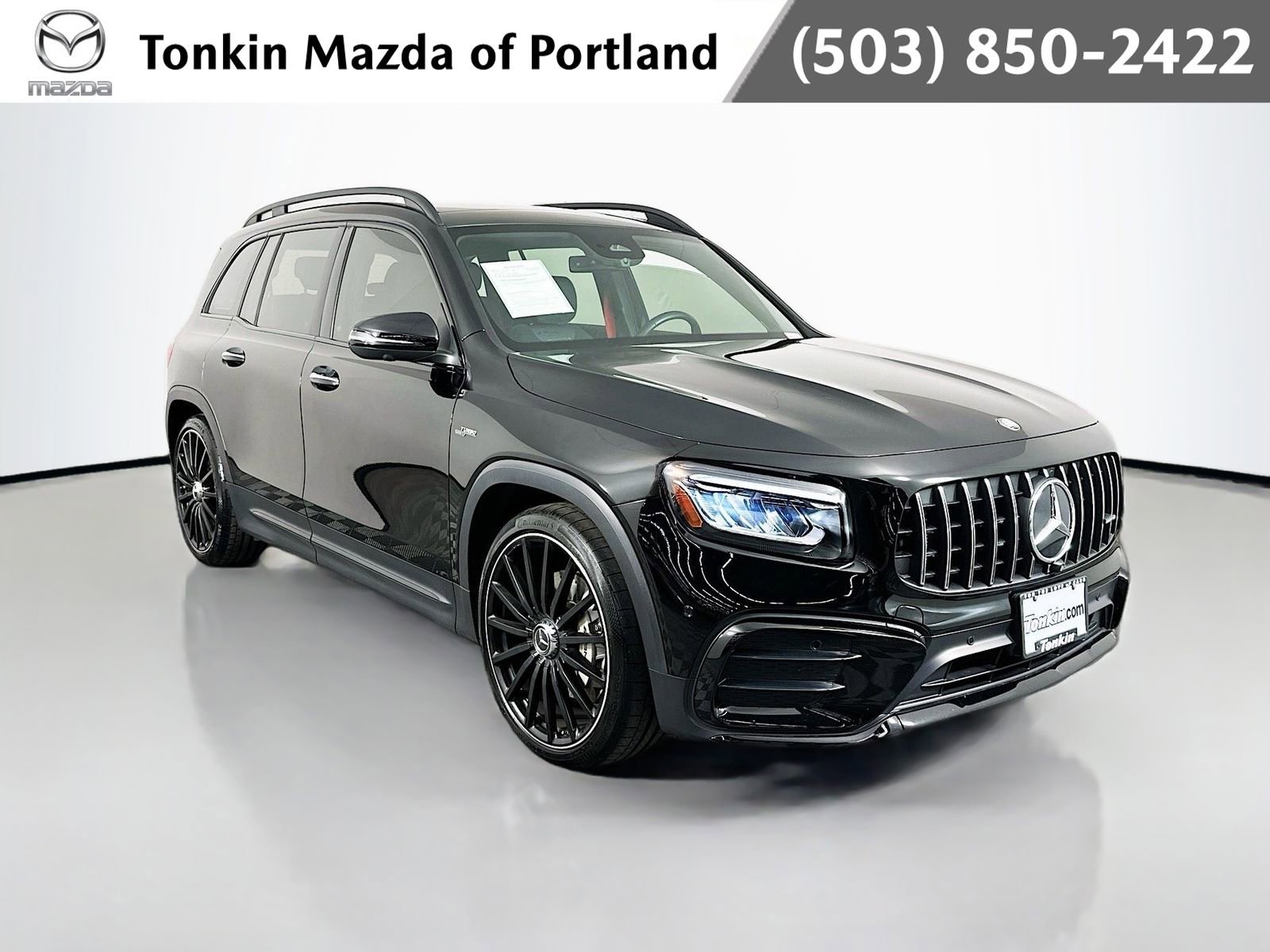 Used 2025 Mercedes-Benz GLB 35 AMG 4MATIC image 1