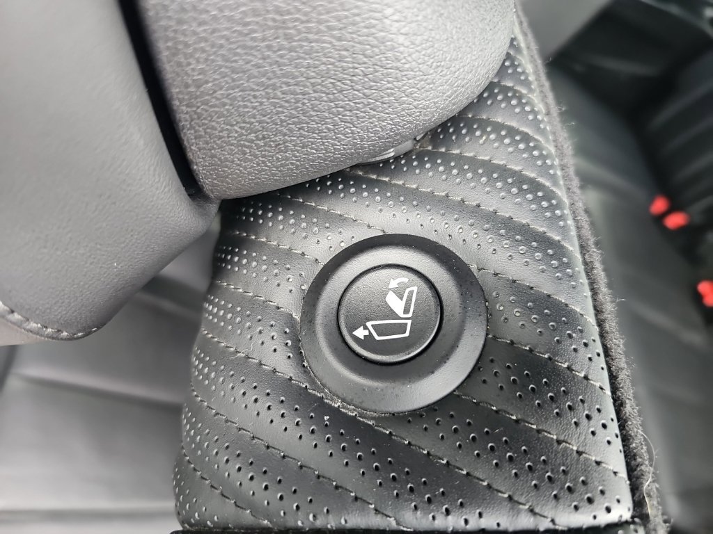 Certified 2024 Hyundai Palisade Calligraphy FWD image 36