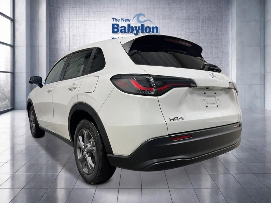 New 2027 Honda HR-V LX image 3