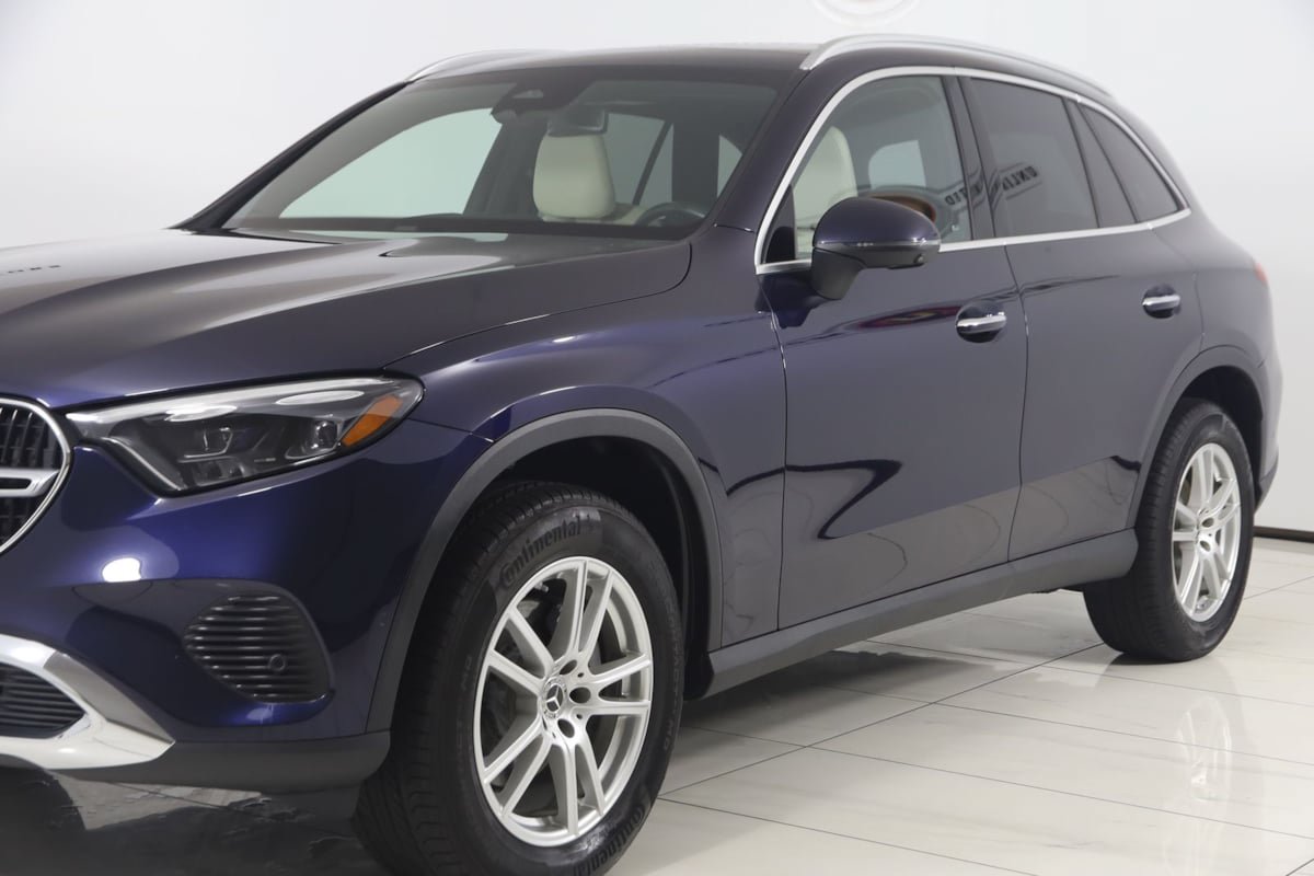Used 2023 Mercedes-Benz GLC 300 4MATIC w/ Pinnacle Trim Package image 51