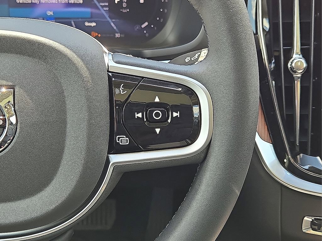 New 2026 Volvo V60 B5 Cross Country Plus w/ Protection Package Premier image 19