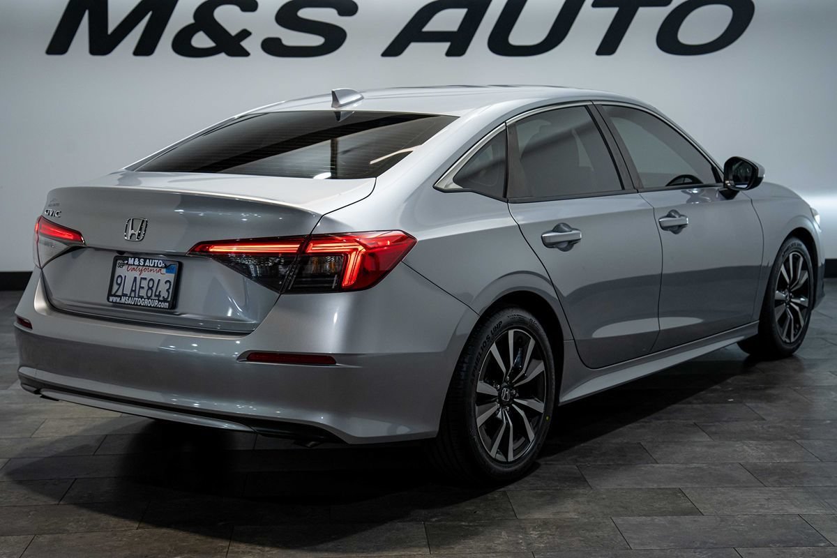Used 2022 Honda Civic EX image 2