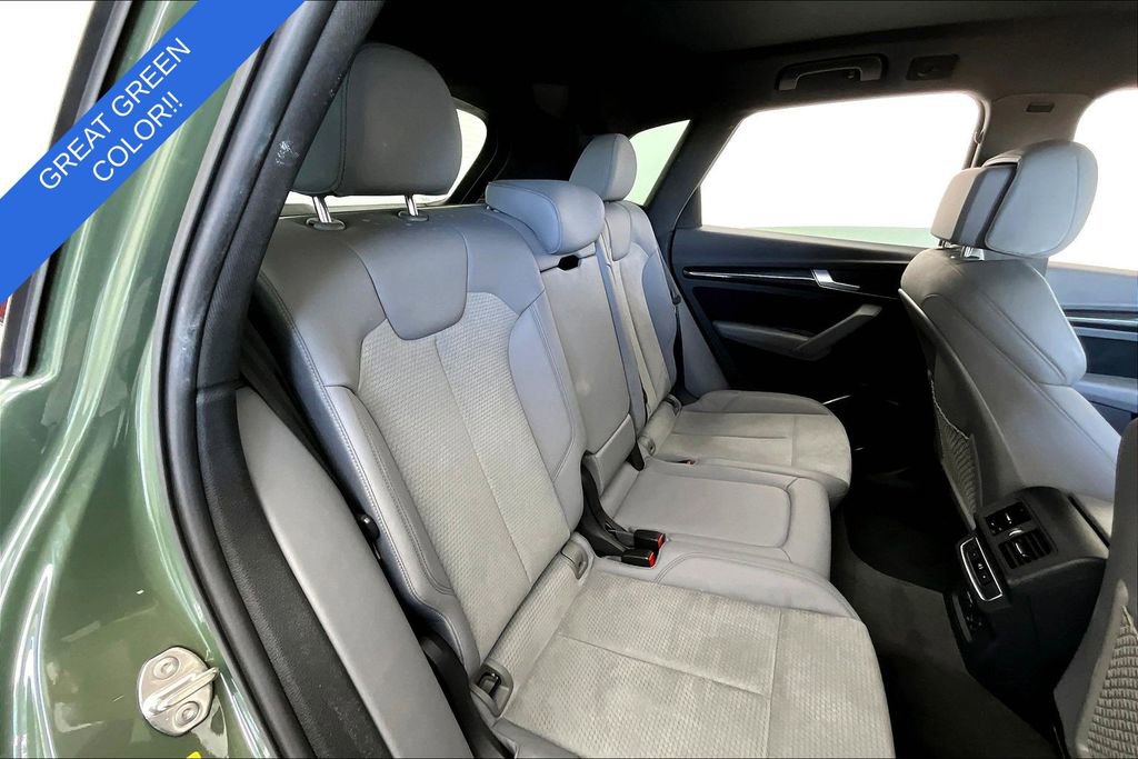 Used 2024 Audi SQ5 Premium w/ Convenience Package image 34