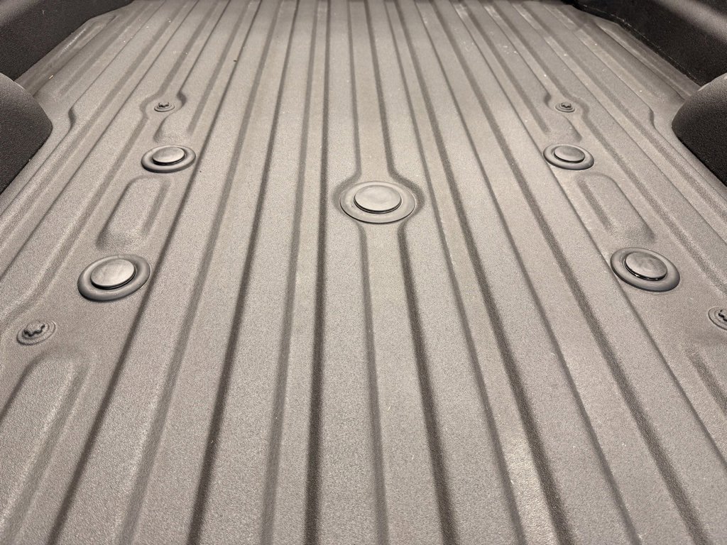 Used 2025 Ford F450 Platinum w/ FX4 Off-Road Package image 11