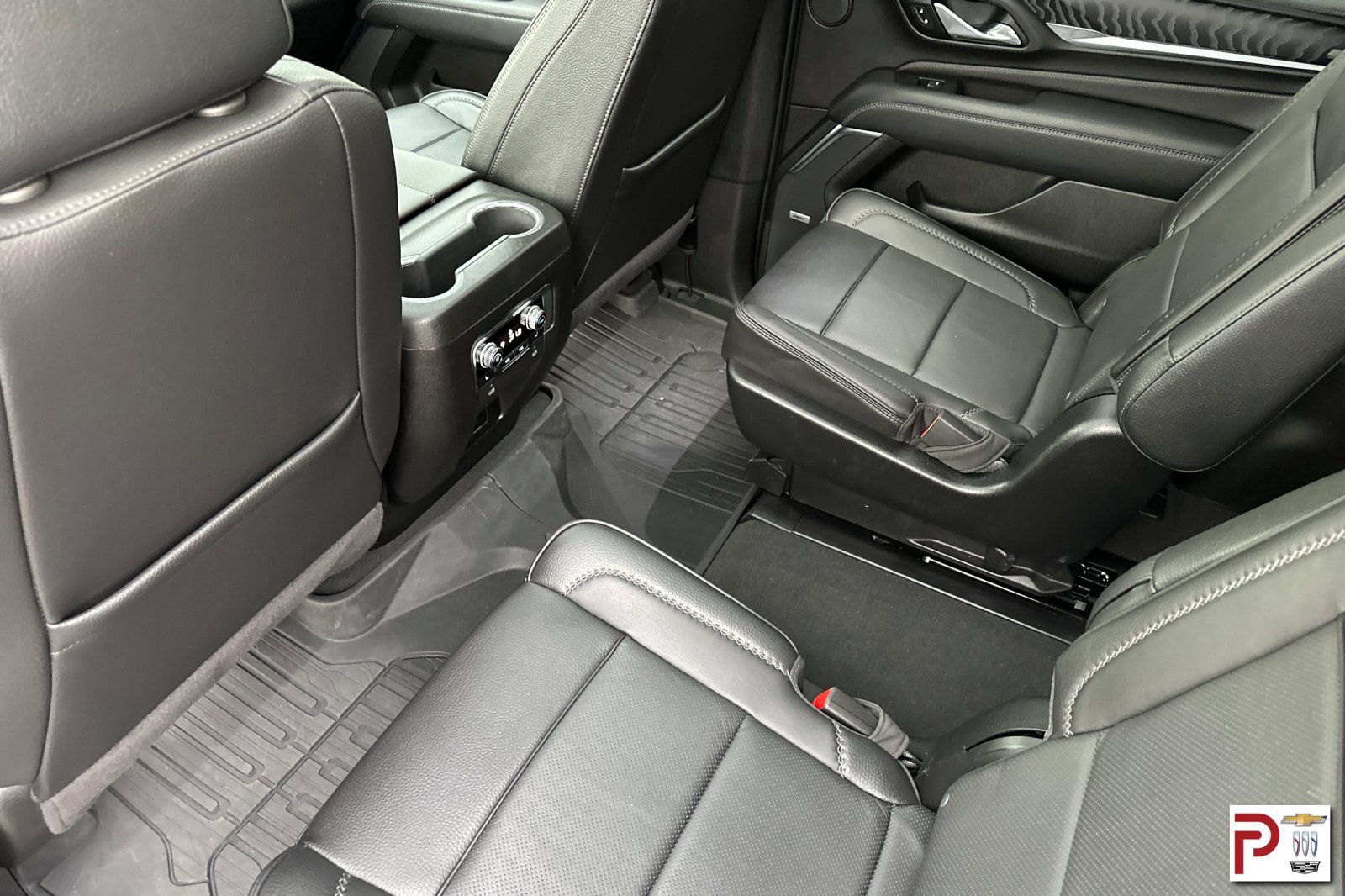 Certified 2024 GMC Yukon Denali w/ Max Trailering Package AWD/4WD image 13