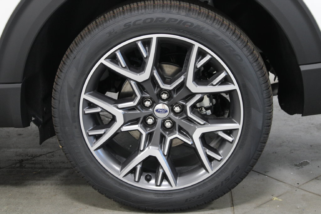 New 2027 Ford Explorer Platinum AWD/4WD image 13