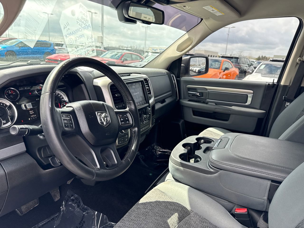 Used 2019 RAM 1500 Classic SLT w/ Luxury Group image 11