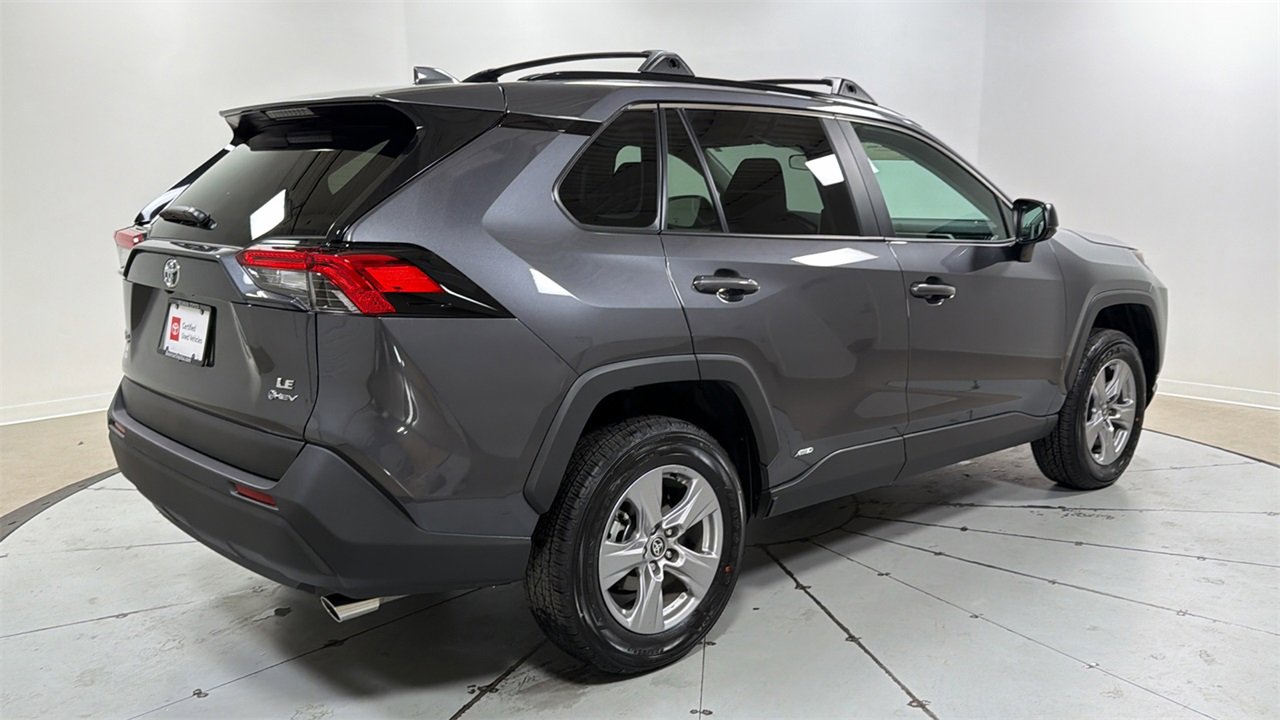 Certified 2025 Toyota RAV4 LE image 5