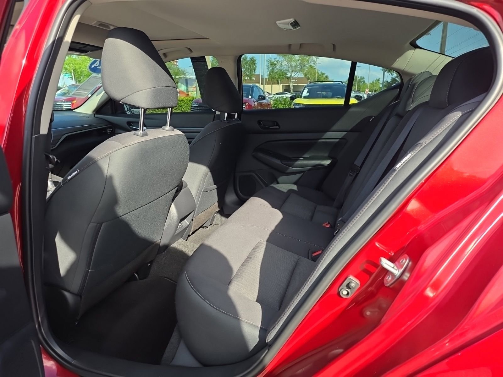 Used 2025 Nissan Altima 2.5 SV w/ SV Special Edition Package image 18